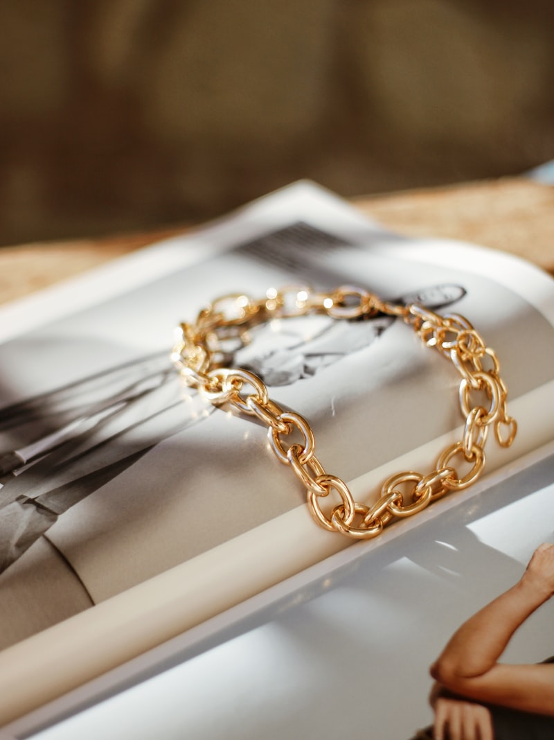 Royal Kundan Bangle Set
